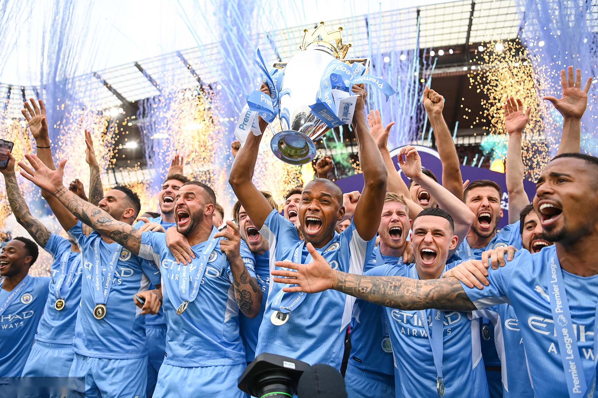 还是继续保 还是继续保