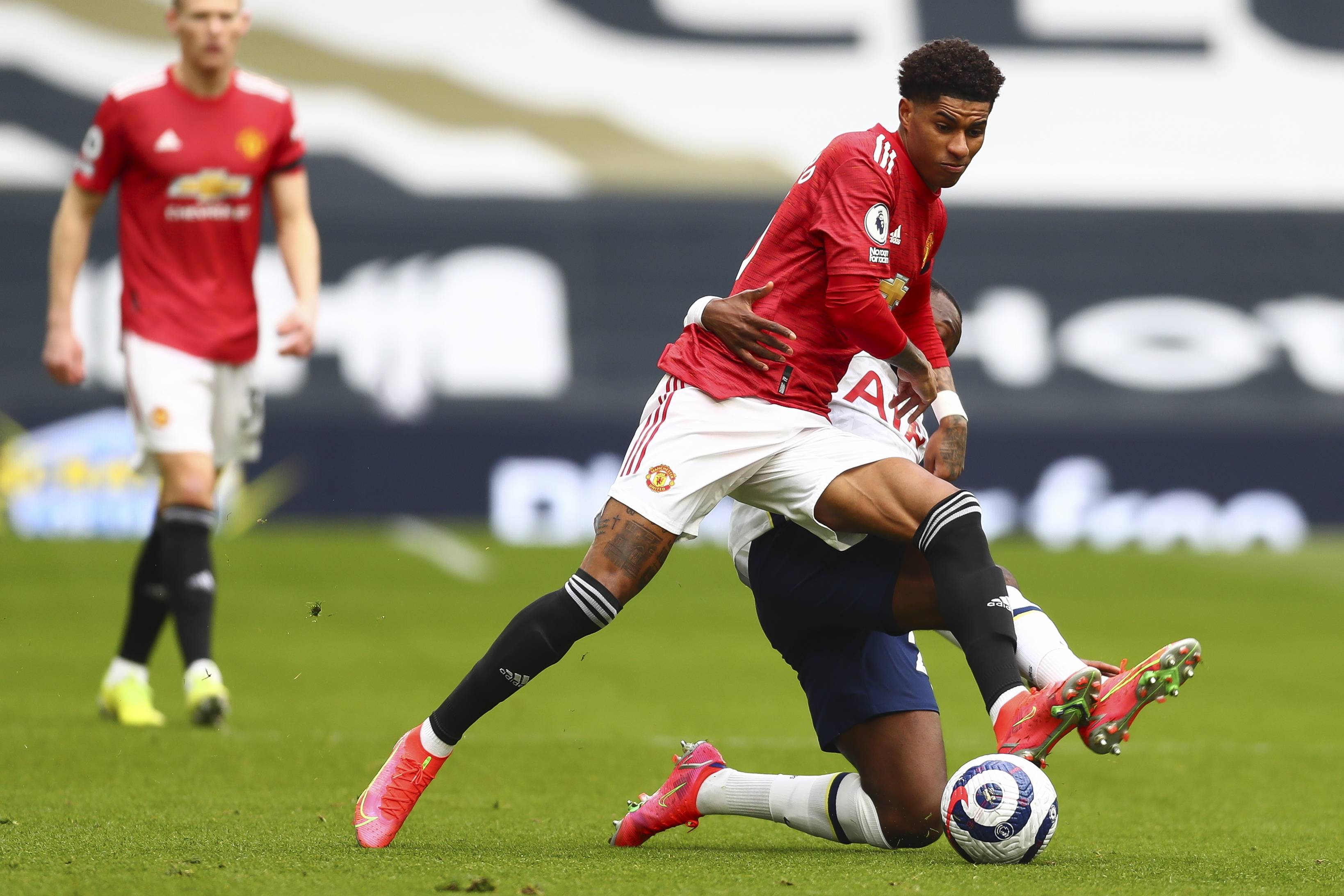 更是一場情 更是一場情